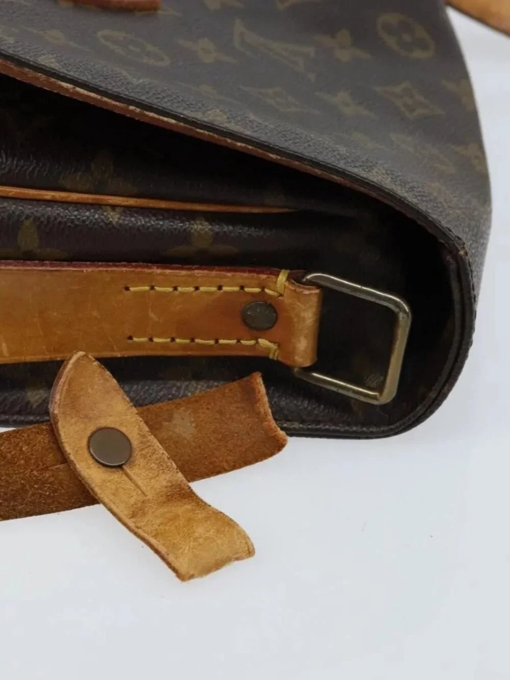 LOUIS VUITTON Monogram Cartouchiere MM Shoulder Bag M51253 LV Auth 172795 - Picture 4 of 15